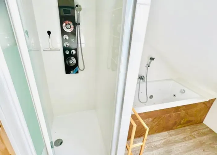 Pretty Nest In Apartment